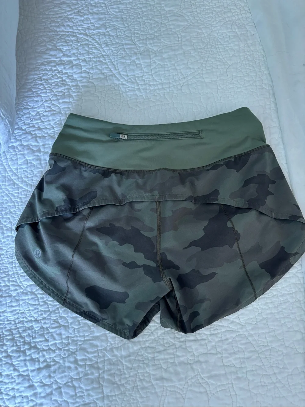 lululemon athletica Olive Green Camo High-Rise Athletic Shorts, SZ 2 Tall - Picture 2 of 4